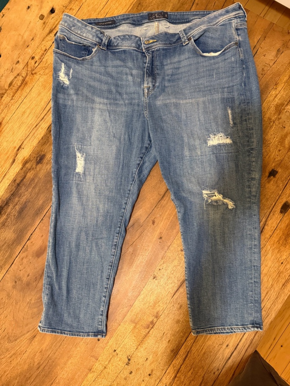 Lucky Brand Blue Distressed Cropped Jeans